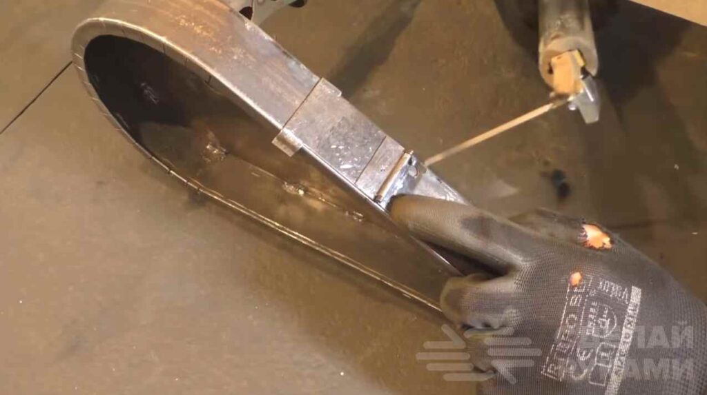 Универсальная насадка-воздуходувка для УШМ Универсальная насадка-воздуходувка для УШМ