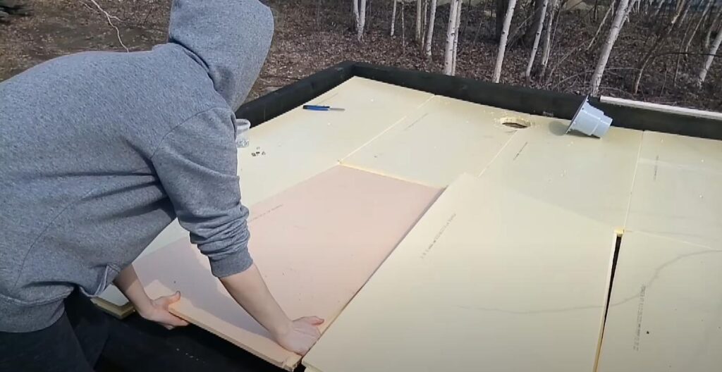 Как сделать утепленный проливной пол в бане Как сделать утепленный проливной пол в бане