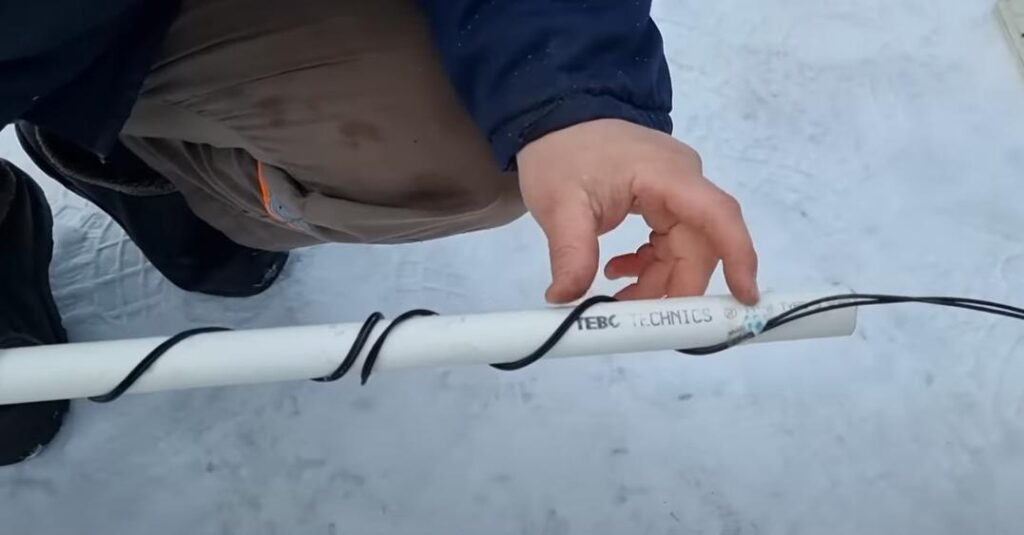 Незамерзающий водопровод 2 идеи с греющим кабелем Незамерзающий водопровод 2 идеи с греющим кабелем
