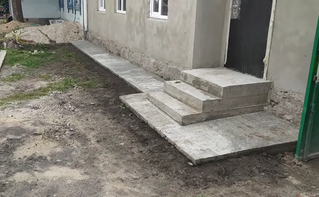 Правильная бетонная отмостка своими руками
