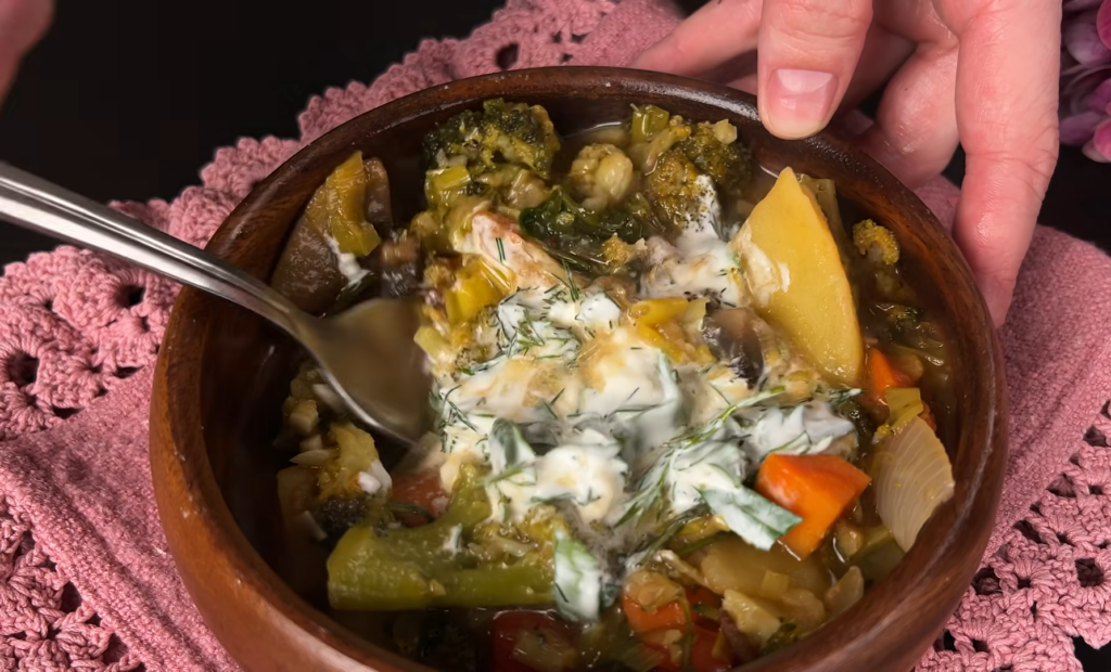 Брокколи с овощами и грибами - полезный рецепт